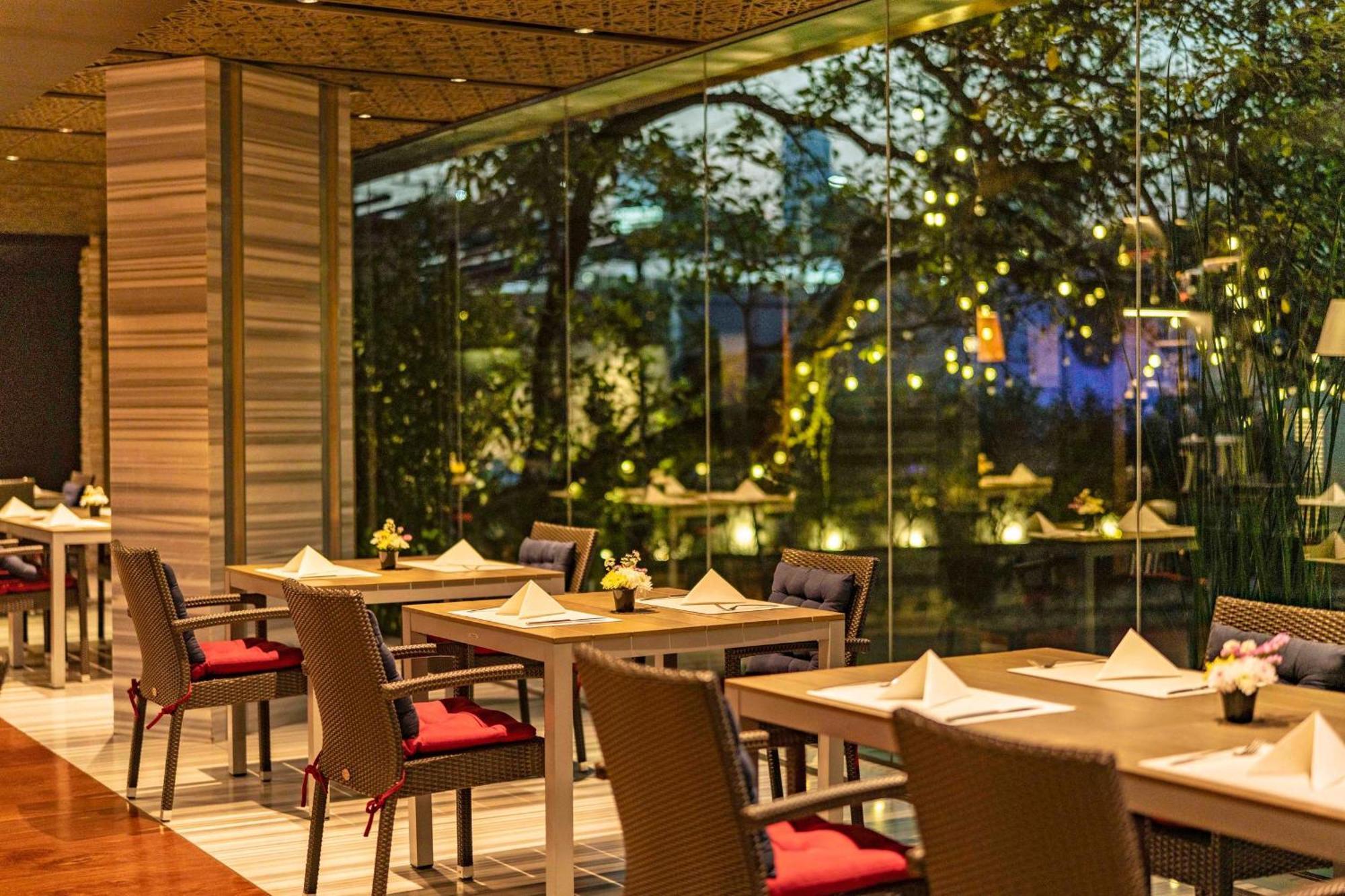 Tui Blue Maduzi Hotel Bangkok Banguecoque Exterior foto